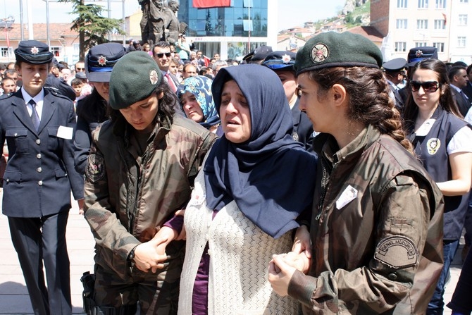 Şehit Özel Hareket Polisi İnan, Son Yolculuğuna Uğurlandı 15