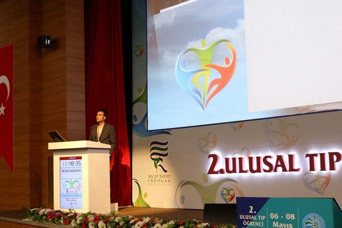 RTEÜ’de 2. Ulusal Tıp Öğrenci Kongresi Düzenlendi 16