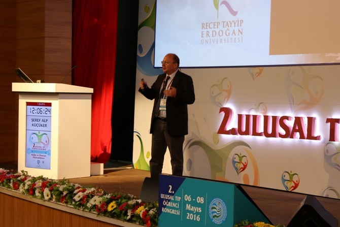 RTEÜ’de 2. Ulusal Tıp Öğrenci Kongresi Düzenlendi 32