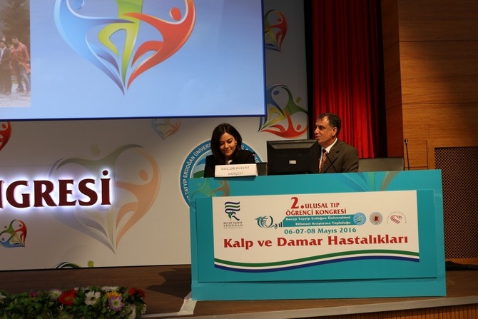 RTEÜ’de 2. Ulusal Tıp Öğrenci Kongresi Düzenlendi 34