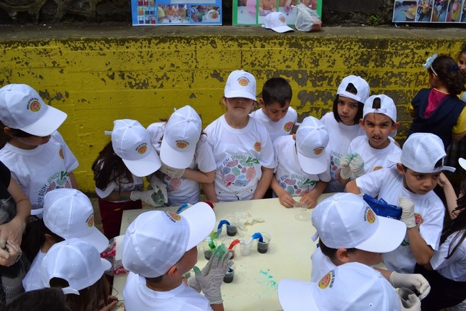 Doğuş Çay İlkokulu'nda Bilim Şenliğinde Renkli Görüntüler 22