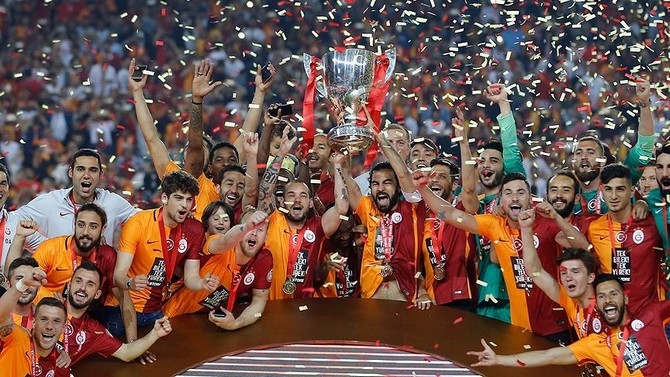 Galatasaray kupasını törenle aldı 10