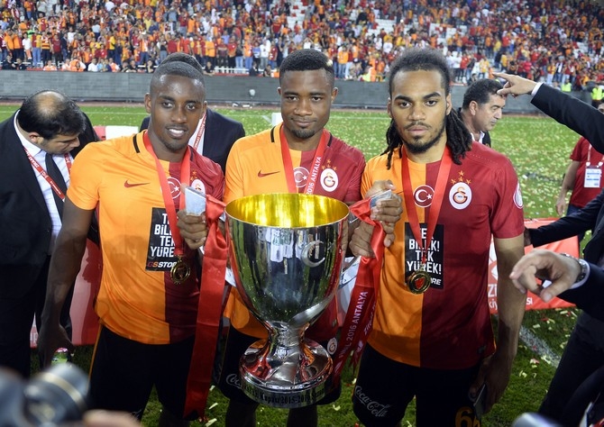 Galatasaray kupasını törenle aldı 14