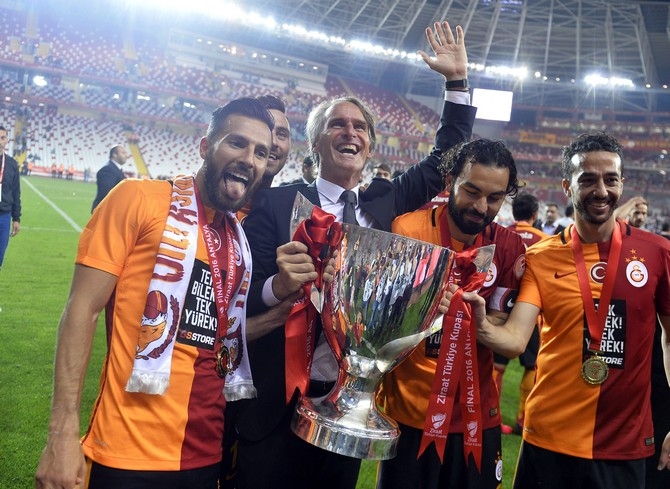 Galatasaray kupasını törenle aldı 16