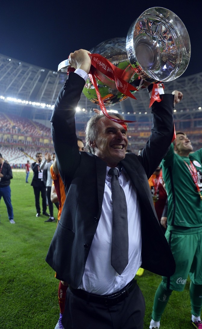 Galatasaray kupasını törenle aldı 17