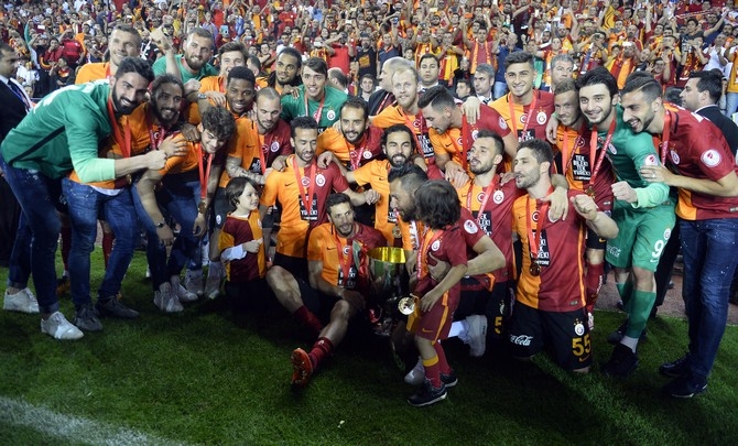 Galatasaray kupasını törenle aldı 18