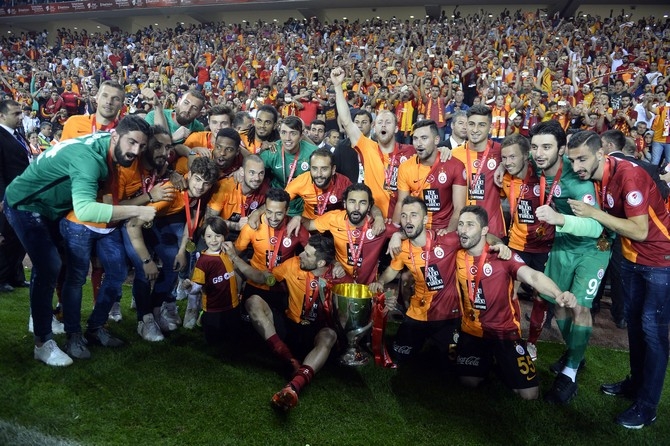 Galatasaray kupasını törenle aldı 19