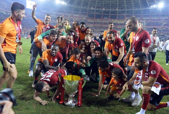 Galatasaray kupasını törenle aldı 23