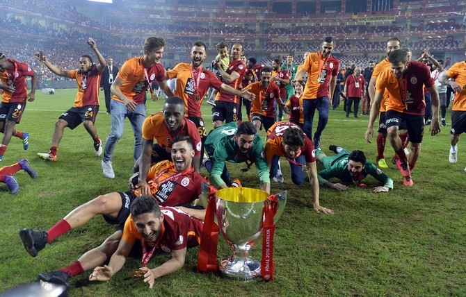 Galatasaray kupasını törenle aldı 25