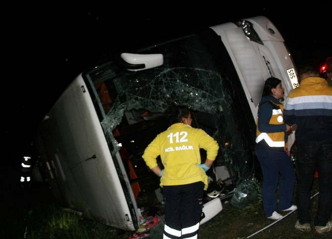 Yozgat'ta Yolcu Otobüsü Devrildi: 3 Ölü, 30 Yaralı 9