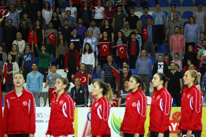 Türkiye-Danimarka Bayanlar Hentbol Maçı 1