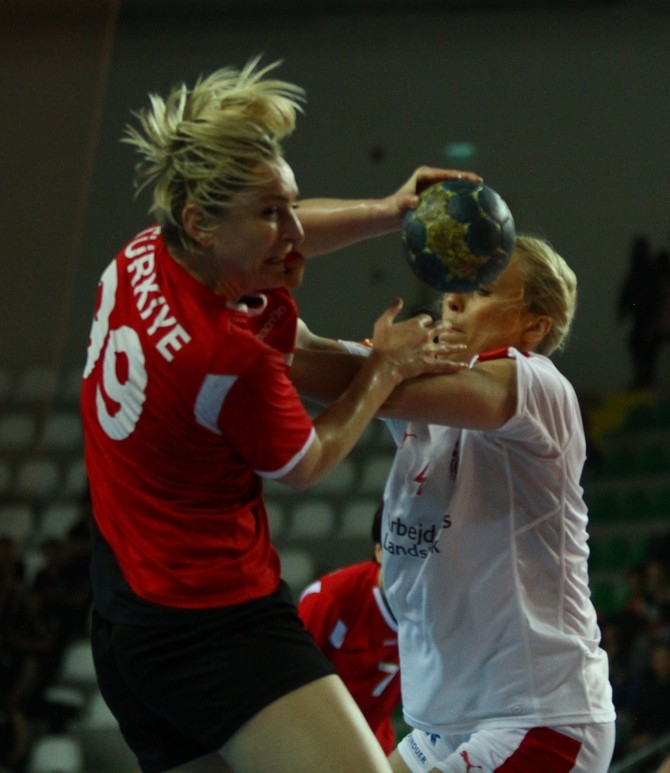Türkiye-Danimarka Bayanlar Hentbol Maçı 10