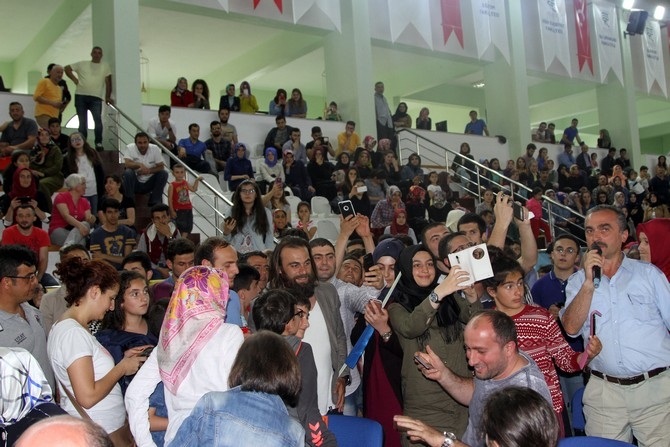 RTEÜ Öğrencileri "Diriliş Ertuğrul" Oyuncularıyla Buluştu 17