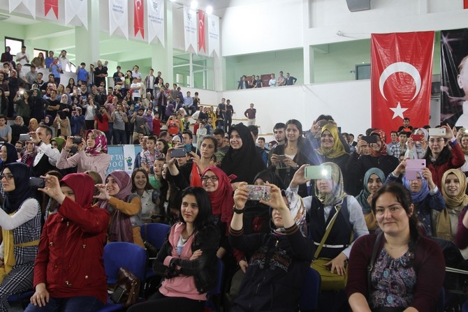 RTEÜ Öğrencileri "Diriliş Ertuğrul" Oyuncularıyla Buluştu 3