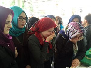 Rize, Ercan Yılmaz'a Ağladı. Yılmaz, Gözyaşları ve Dualar Eşliğinde