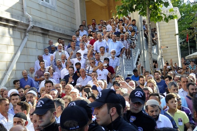 Rizeli Şehit Özel Harekat Polis Müdürü Öztürk Son Yolculuğuna Uğurlandı 16