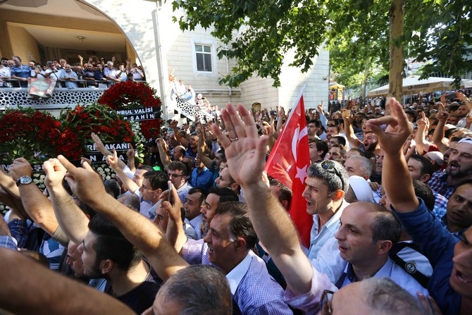 Rizeli Şehit Özel Harekat Polis Müdürü Öztürk Son Yolculuğuna Uğurlandı 3