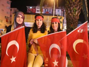 Rize'de 7'den 70'e herkes Meydanda