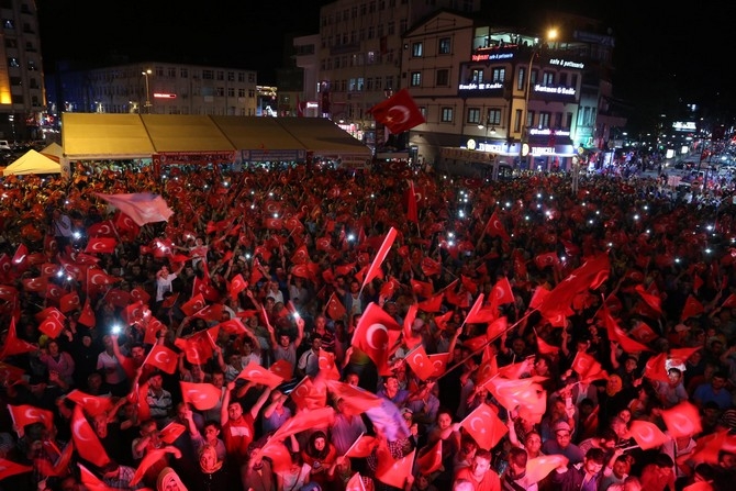 Rize'de Demokrasi Nöbeti Sürüyor 46