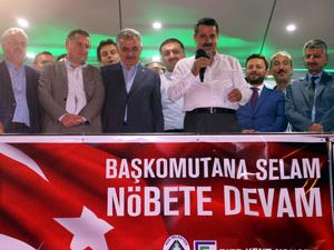 Faruk Çelik Rize'de "Demokrasi Nöbeti"ne Katıldı