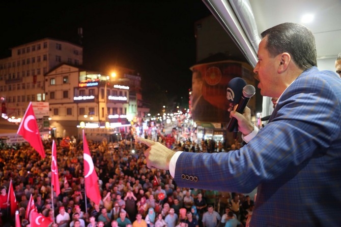 Memur Sen Başkanı Ali Yalçın Rize'de Demokrasi Nöbetinde 12