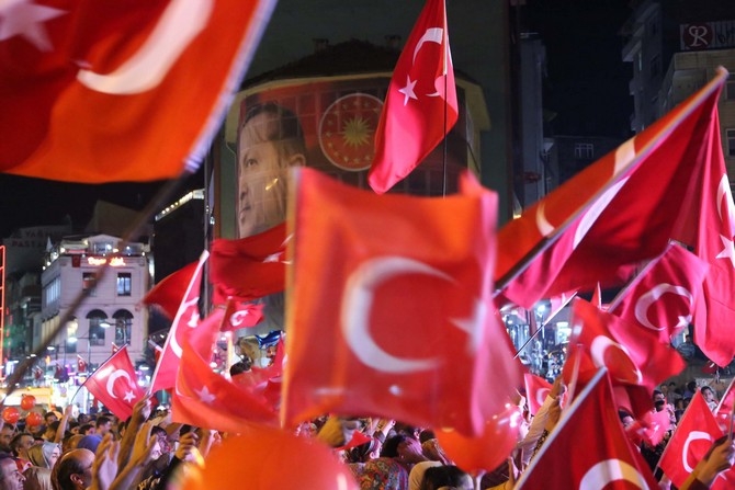 Memur Sen Başkanı Ali Yalçın Rize'de Demokrasi Nöbetinde 37