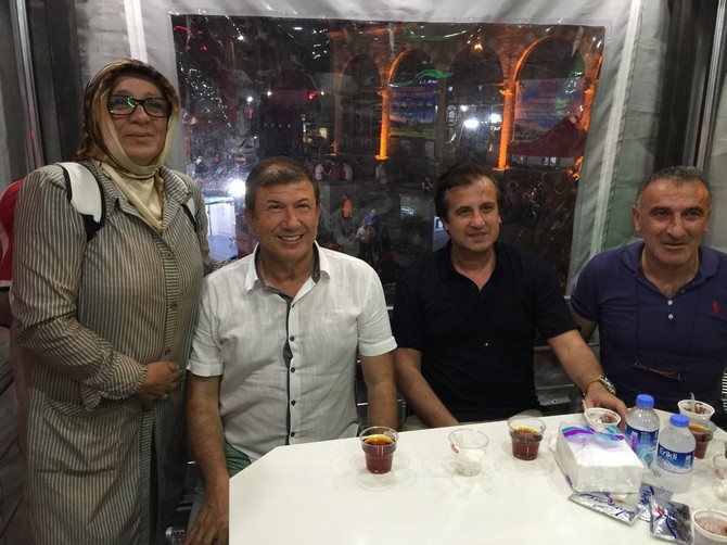 Tanju Çolak ve Ali Gültiken Rize'de Demokrasi Nöbetinde 47