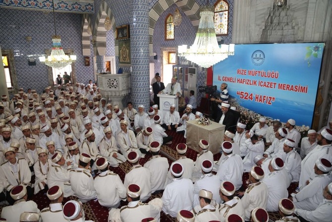 Rize'de 524 Hafız Törenle İcazet Belgelerini Aldı 14