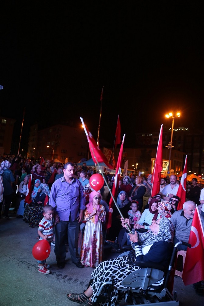 Rize'de Yağmurun Demokrasi Nöbetçileri 31