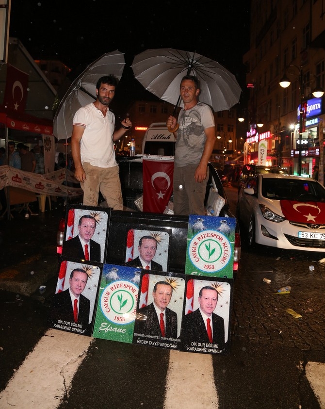 Rize'de Yağmurun Demokrasi Nöbetçileri 55