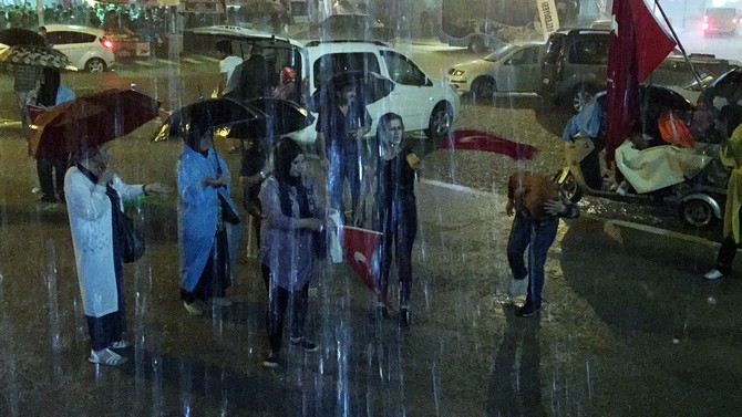 Rize'de Yağmurun Demokrasi Nöbetçileri 57