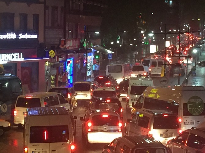 Rize'de Yağmurun Demokrasi Nöbetçileri 62