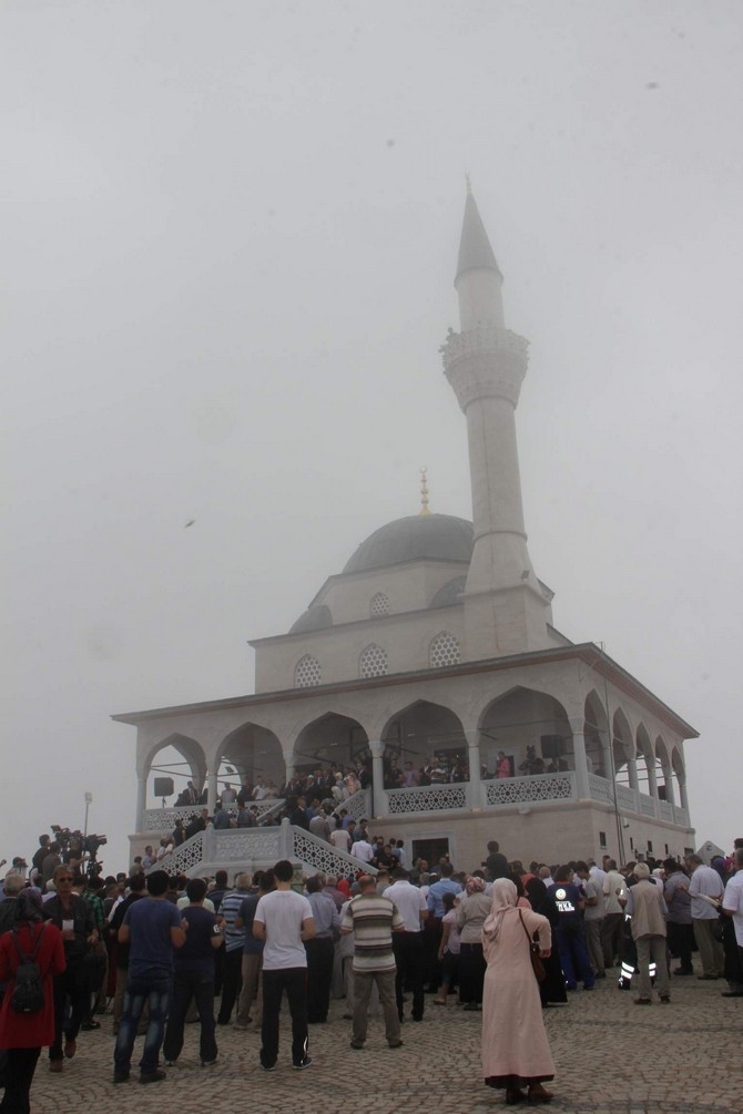 Erdoğan'ın Rize'de Açtığı Camiye Ziyaretçi Akını 26