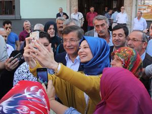 Eski Başbakan Ahmet Davutoğlu Rize’de