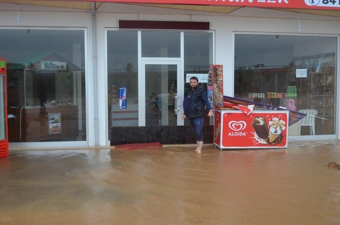 Trabzon ve Giresun'da şiddetli yağış 13
