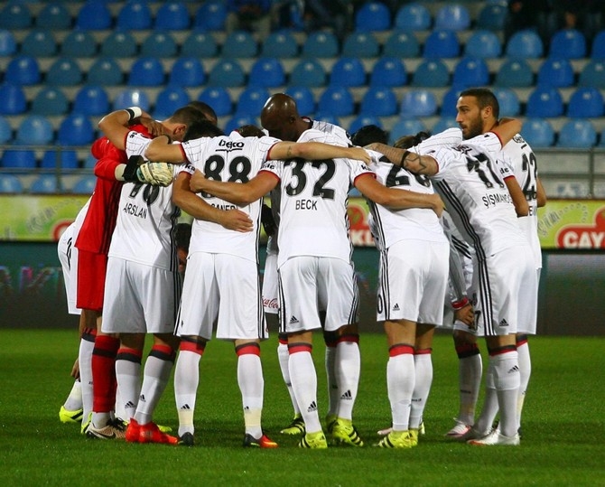 Rizespor-Beşiktaş Maçı Fotoğrafları 34