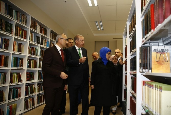 Erdoğan, RTEÜ İlahiyat Fakültesi Binasının Açılışını Yaptı 19