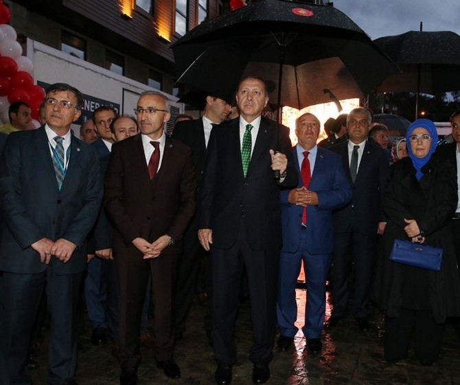 Erdoğan, RTEÜ İlahiyat Fakültesi Binasının Açılışını Yaptı 2