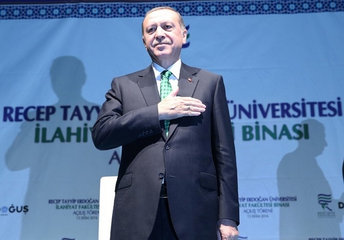 Erdoğan, RTEÜ İlahiyat Fakültesi Binasının Açılışını Yaptı 4