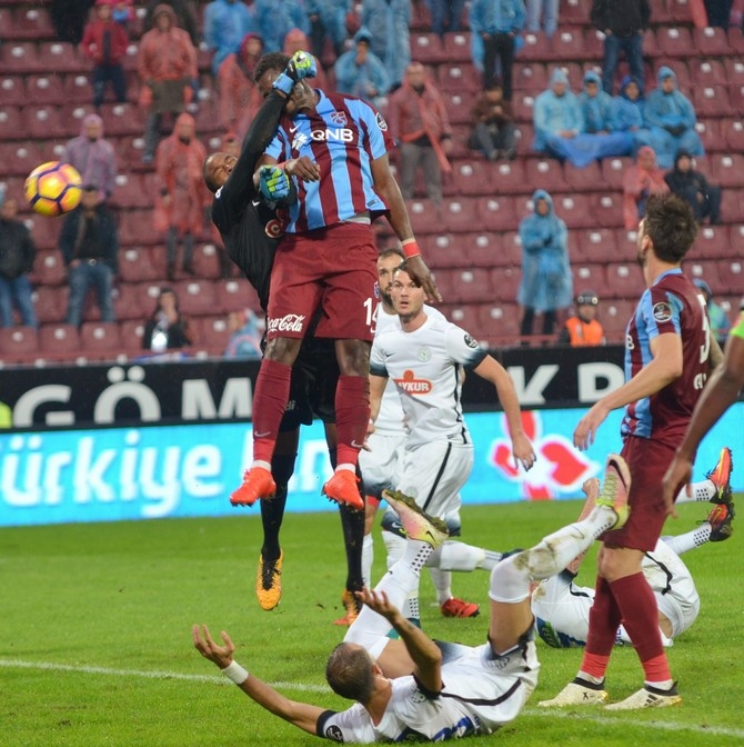 Trabzonspor-Rizespor Maç Fotoğrafları 28