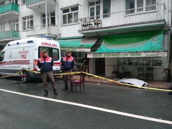 Rize'de Kahvehane Tarandı 3 Ölü, 6 Yaralı 8