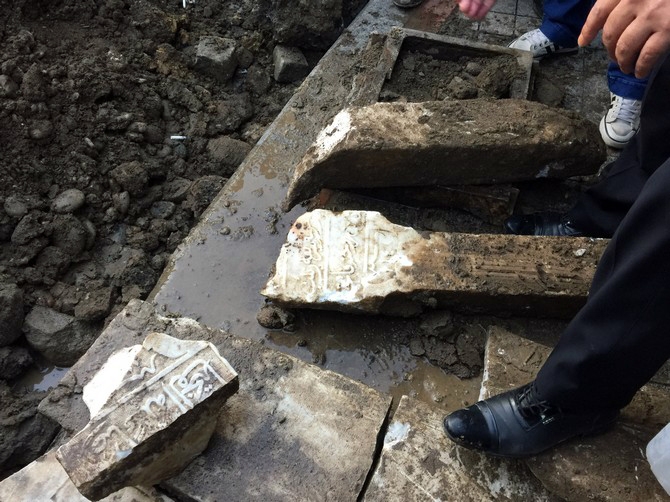Rize'de 280 Yıl Öncesine Ait Mezar Taşları Bulundu 13