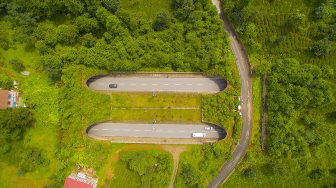 Rize'de doğayla bütünleşen tüneller ilgi çekiyor 12