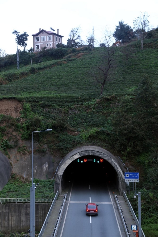 Rize'de doğayla bütünleşen tüneller ilgi çekiyor 13