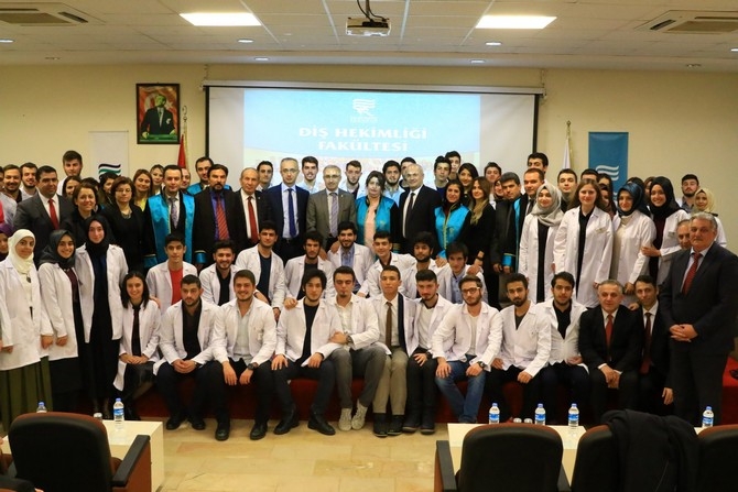 RTEÜ Diş Hekimliği Fakültesi Öğrencileri Önlüklerini Giydi 35