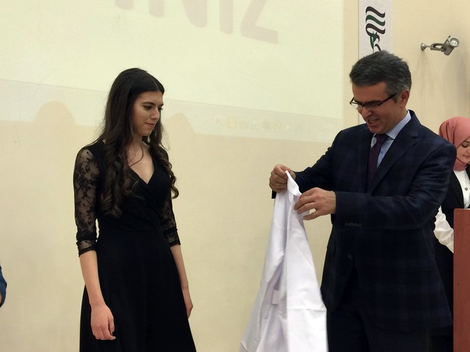 RTEÜ Tıp Fakültesi Öğrencileri Önlüklerini Giydi 37