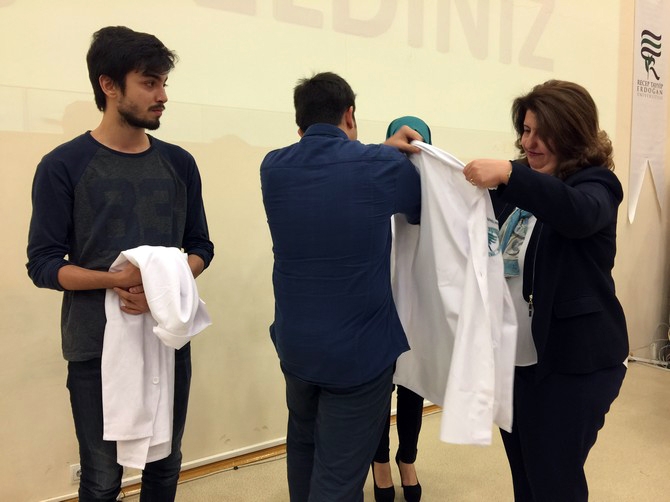 RTEÜ Tıp Fakültesi Öğrencileri Önlüklerini Giydi 42