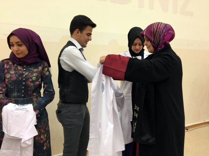 RTEÜ Tıp Fakültesi Öğrencileri Önlüklerini Giydi 56