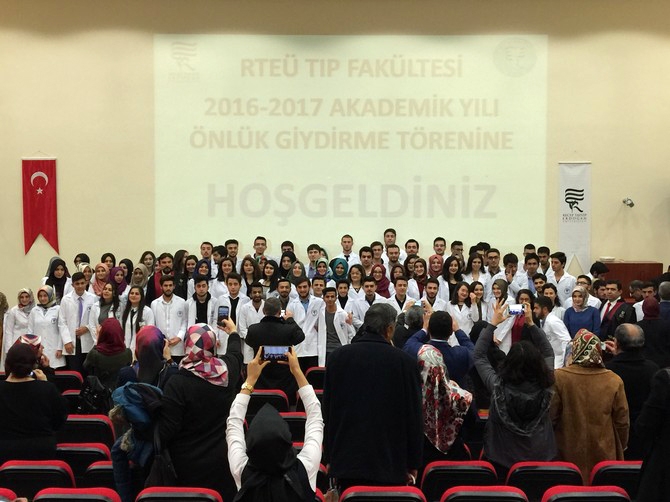 RTEÜ Tıp Fakültesi Öğrencileri Önlüklerini Giydi 64
