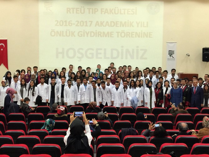 RTEÜ Tıp Fakültesi Öğrencileri Önlüklerini Giydi 68